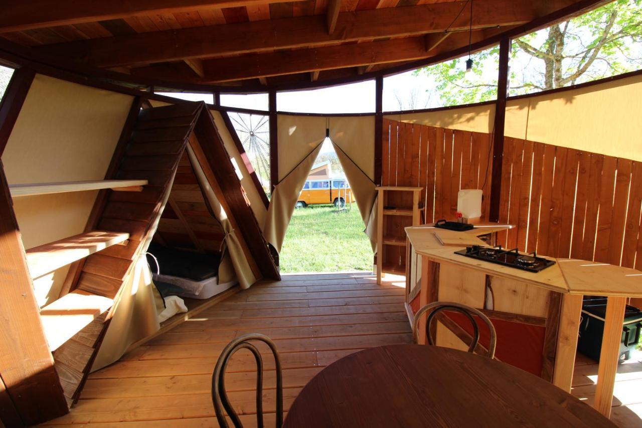 Habitat Createur - Hebergements Insolites Au Camping Municipal "Les Ecureuils" Recoubeau-Jansac Экстерьер фото